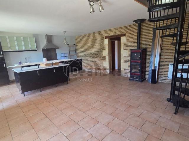 Maison, Montpon Ménestérol