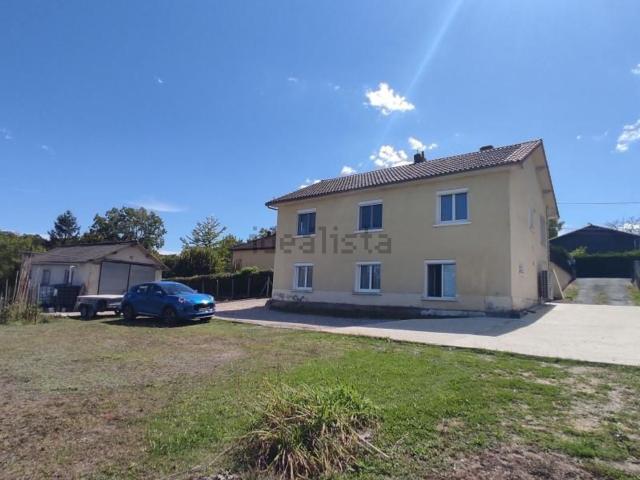 Maison, Montrem