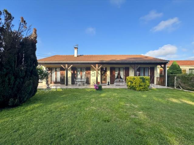 Maison, Montrem