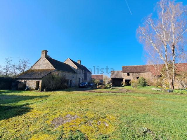 Maison, Montreuil au Houlme