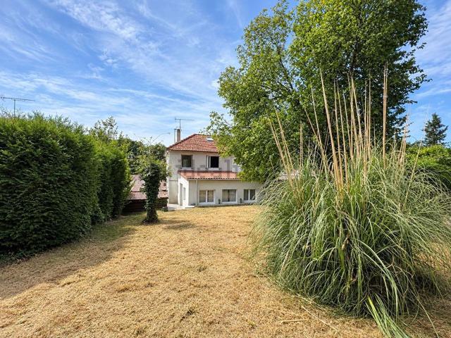 Maison, Montreuil aux Lions