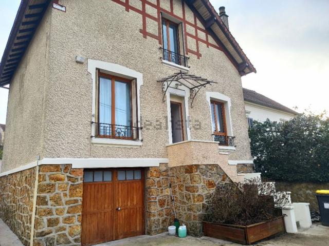 Maison, Montreuil aux Lions
