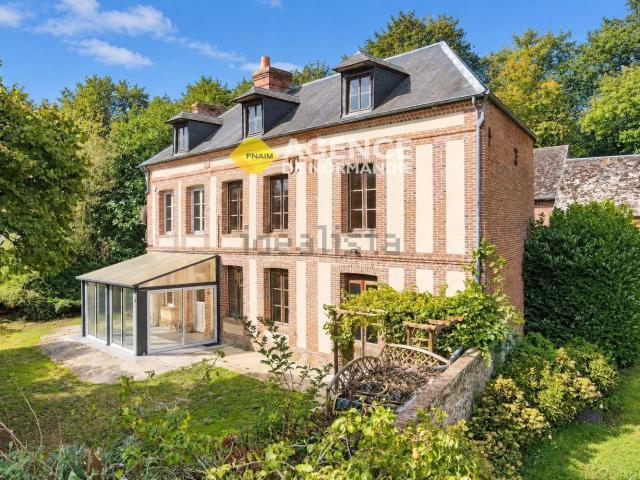Maison, Montreuil l&apos Argillé