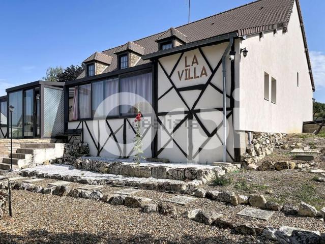 Maison, Montreuil sur Brêche