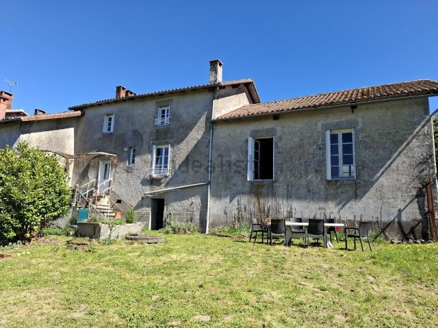 Maison, Montrol Sénard