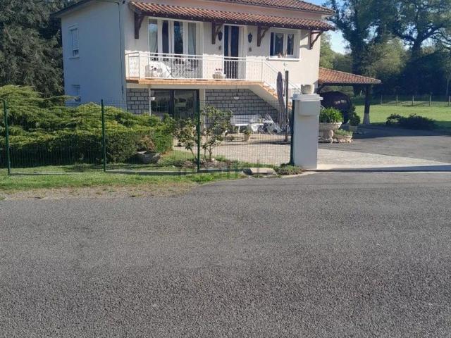 Maison, Montrollet