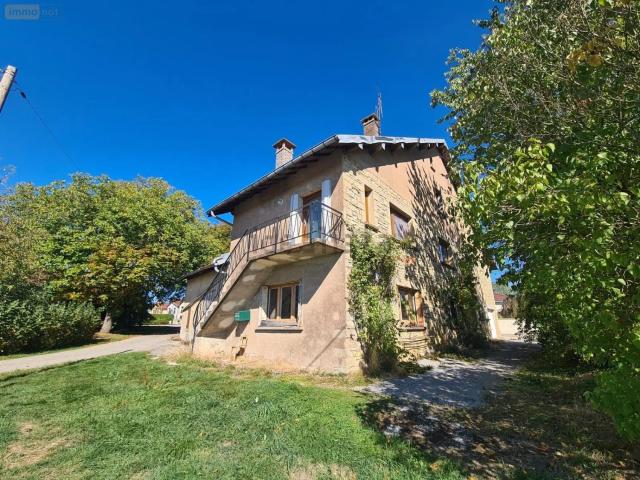 Maison, Montrond le Château