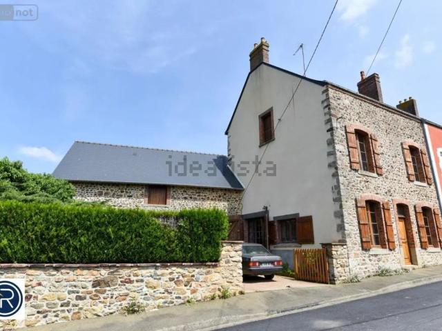 Maison, Montsûrs