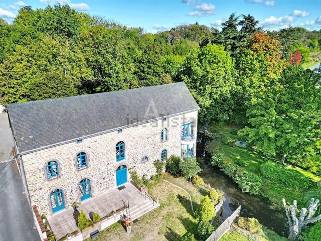 Maison, Montsûrs