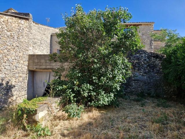 Maison, Montsalier