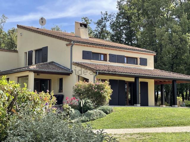 Maison, Montvendre
