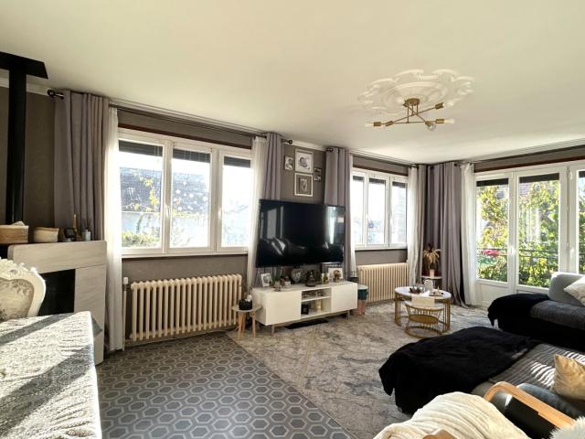 Maison Morangis 7 pièce s 207 m2