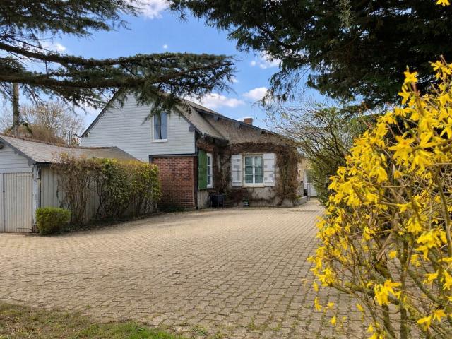 Maison, Morgny