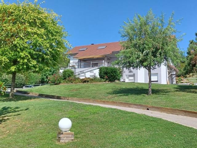 Maison, Morestel