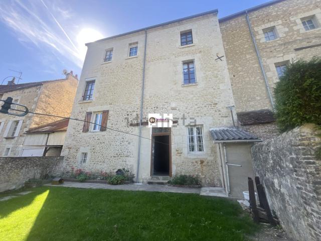 Maison, Mortagne au Perche