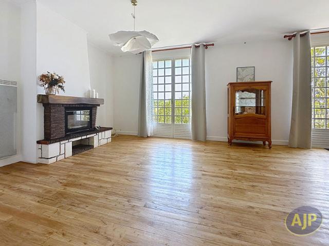 Maison Mosnac 4 pièce s 125.39 m2