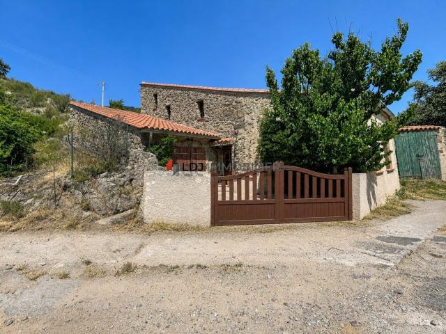 Maison, Mosset