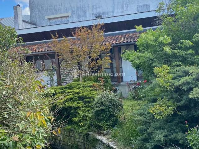 Maison, Matha