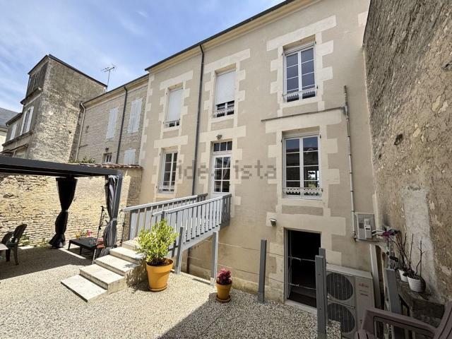 Maison, Matha