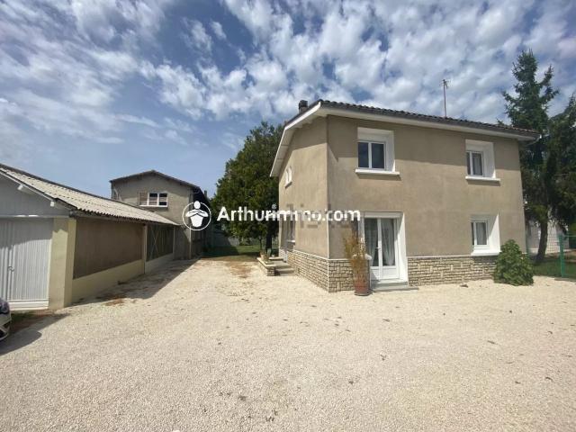 Maison, Matha