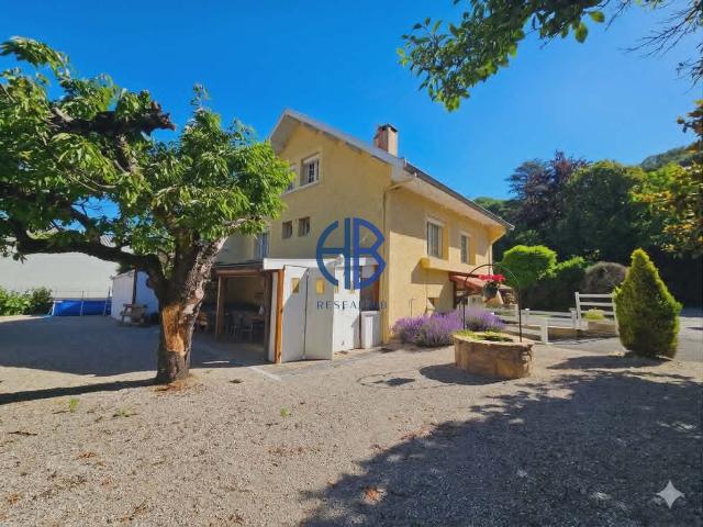Maison Maubec 5 pièce s 91 m2
