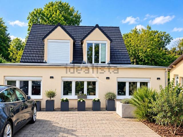 Maison, Mauperthuis