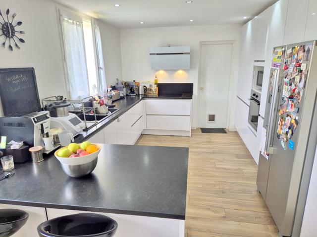 Maison Maurepas 8 pièces 185 m2