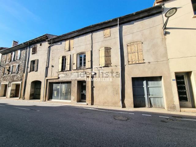 Maison, Maury