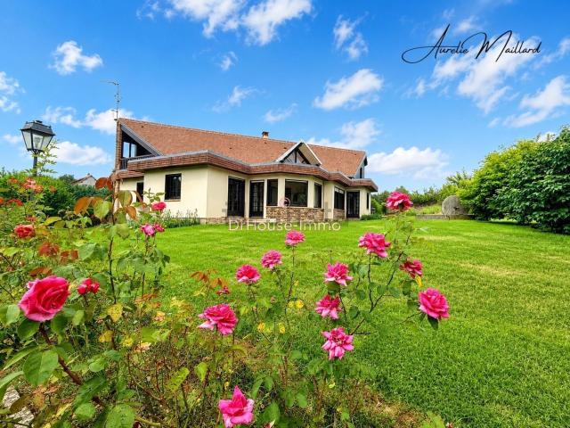 Maison, May sur Orne