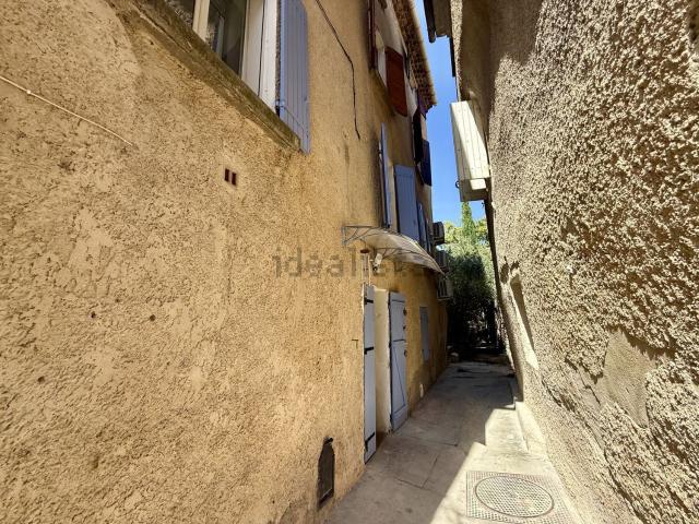 Maison, Mazan