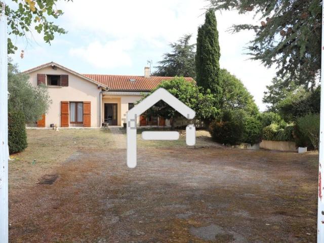 Maison, Mazères