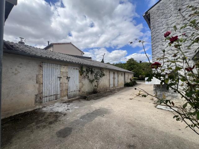 Maison Mazerolles