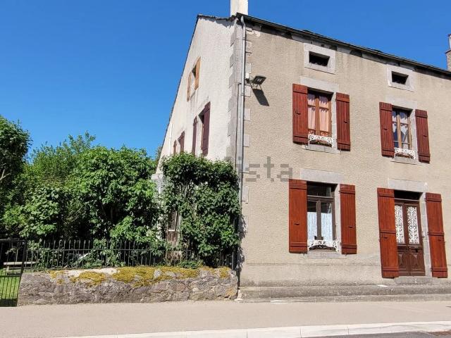 Maison, Mazet Saint Voy