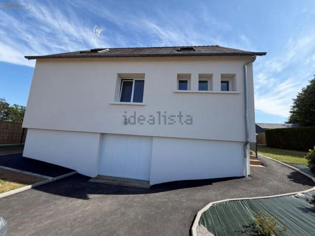 Maison, Maen Roch