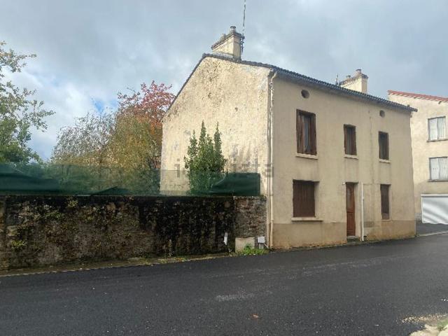 Maison, Magnac Laval