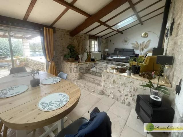 Maison, Magnac sur Touvre