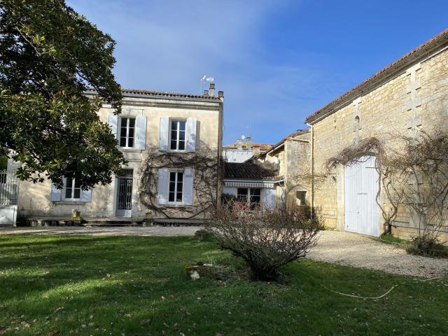 Maison, Magnac sur Touvre