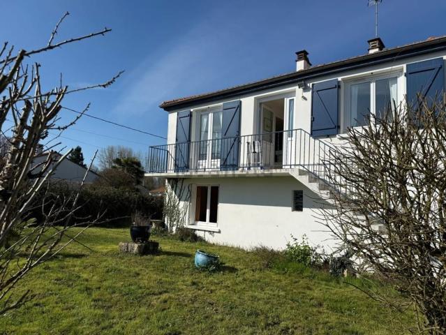 Maison, Magné