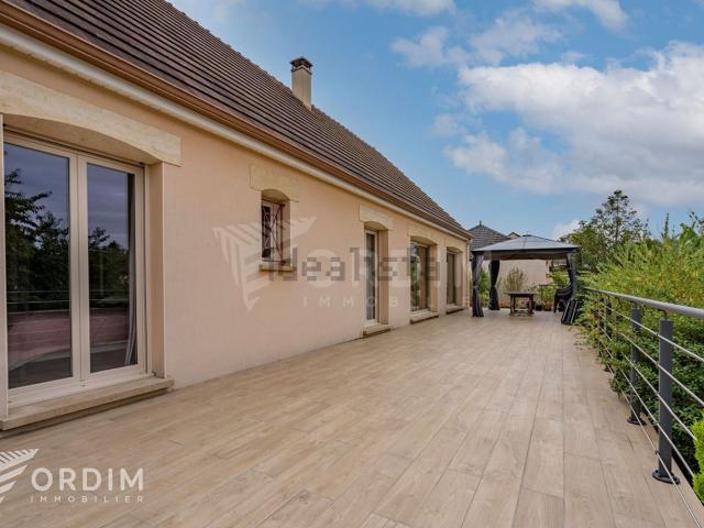Maison, Magny