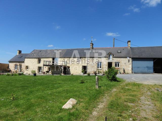 Maison, Magny le Désert