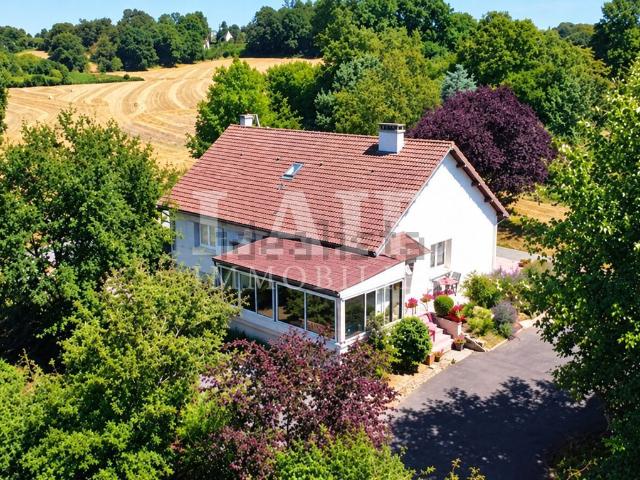 Maison, Magny le Désert