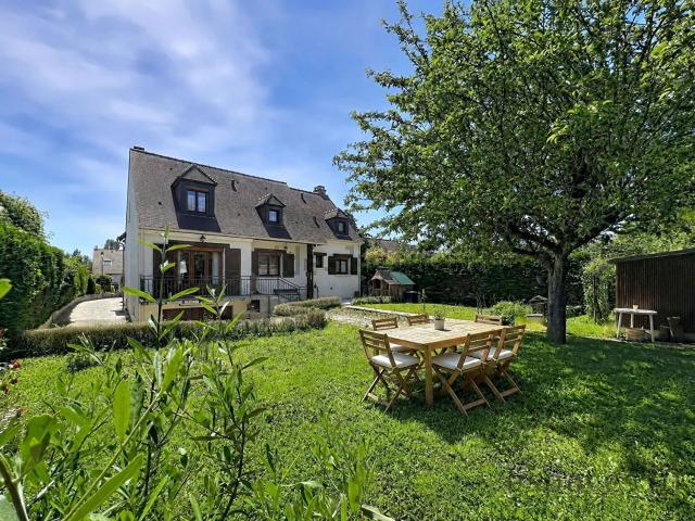 Maison, Magny les Hameaux