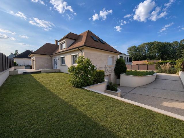 Maison, Magny les Hameaux