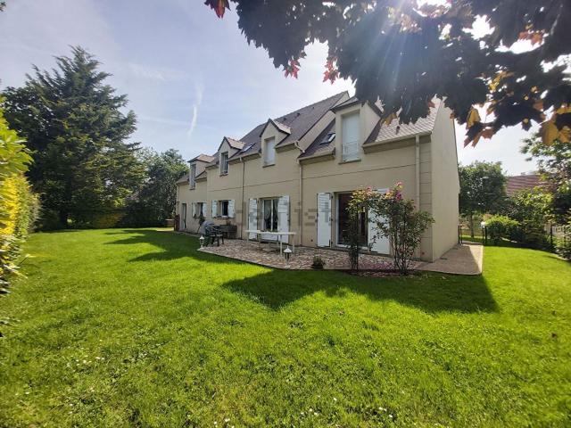 Maison, Magny les Hameaux