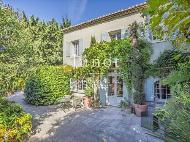 Maison, Maillane