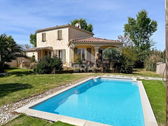 Maison, Maillane