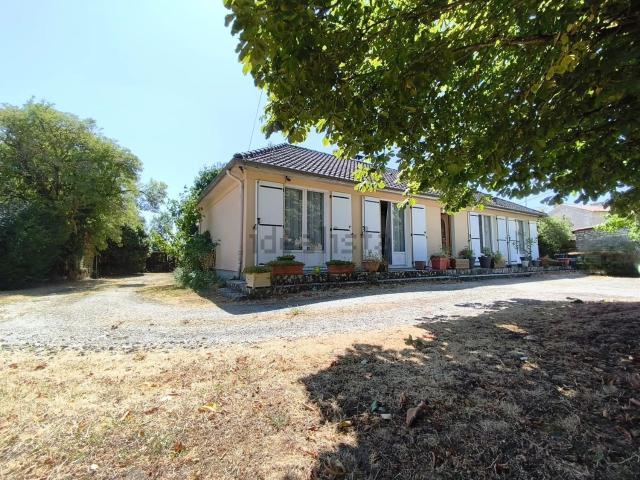 Maison, Maillé