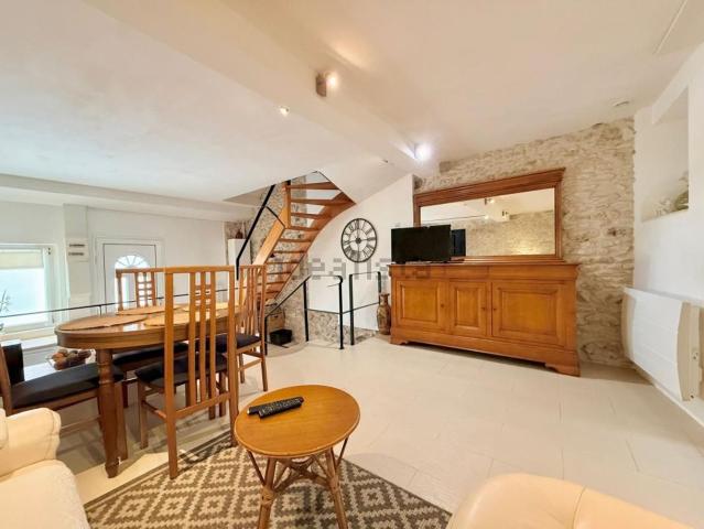 Maison, Maisse