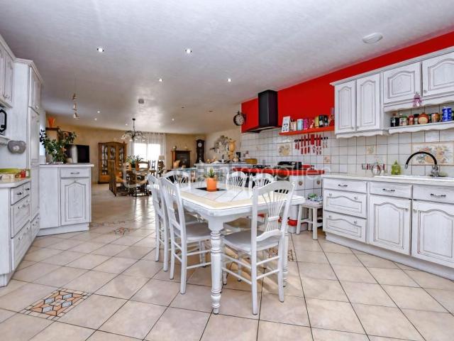 Maison, Maizey