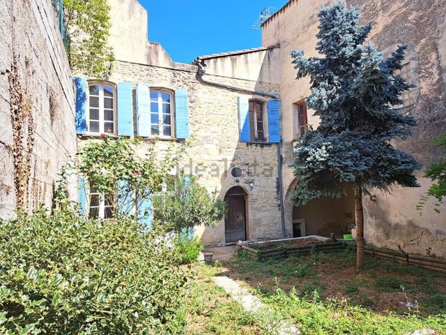 Maison, Malaucène